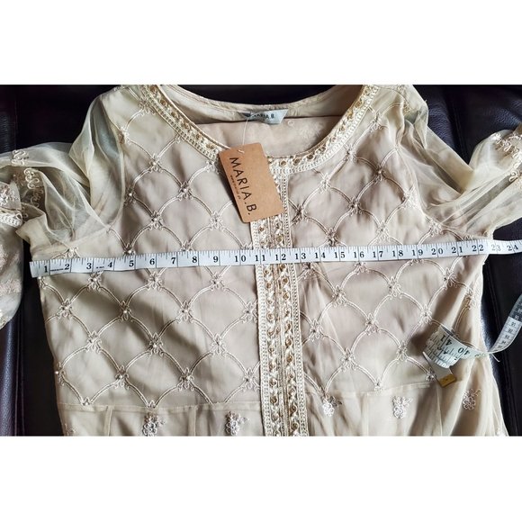 Maria B Off White / Beige Dress with Beautiful Embroidery (3 piece suit) - Picture 10 of 15